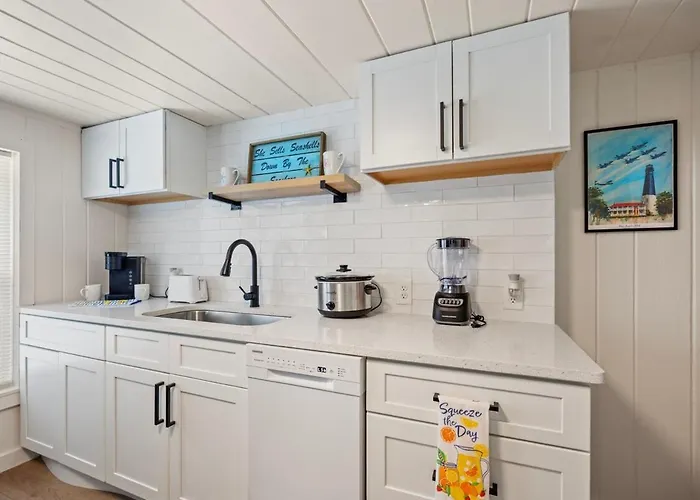 Holiday home Duplex -downtown With Private Hot Tub Pensacola