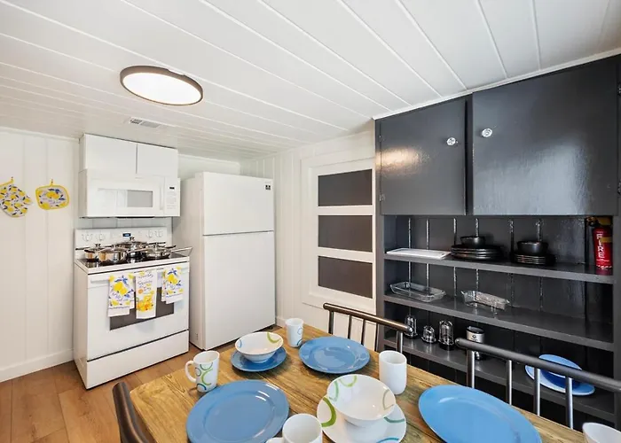 Holiday home Duplex -downtown With Private Hot Tub *