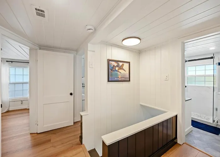 Duplex -downtown With Private Hot Tub Holiday home